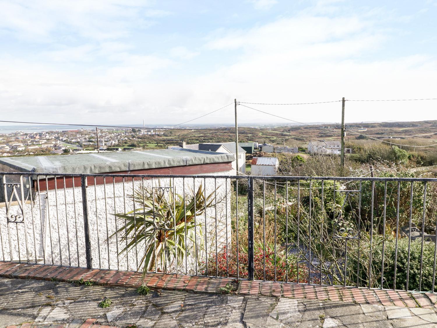 Snowdon View Βίλα Holyhead Εξωτερικό φωτογραφία
